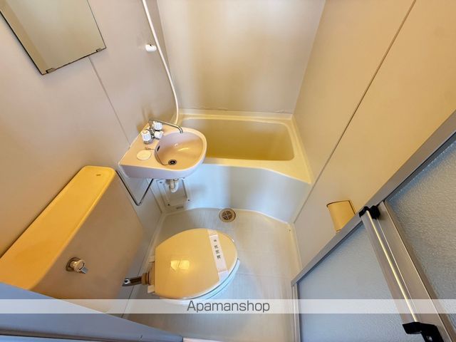 京阪本線 萱島駅 徒歩16分 4階建 築39年のトイレ写真