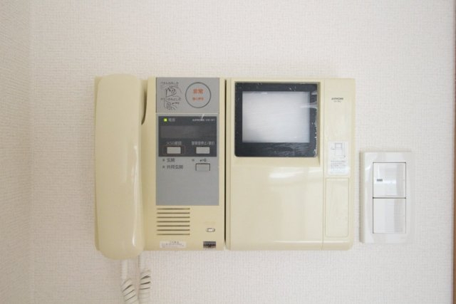 セキュリティ　※別室参考写真です。ＴＶモニタ付きインターホン