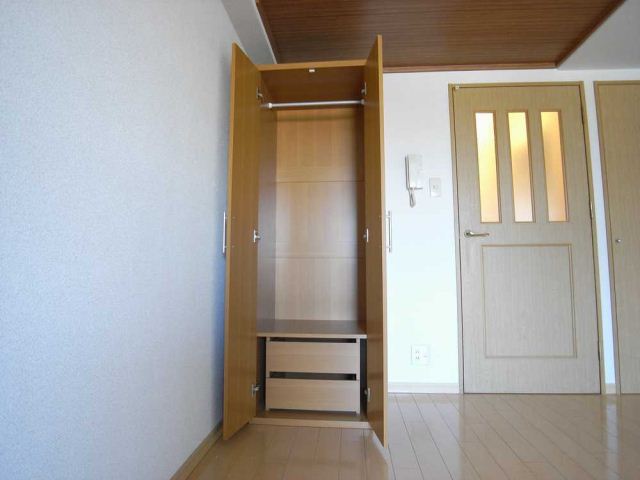 収納　クローゼット