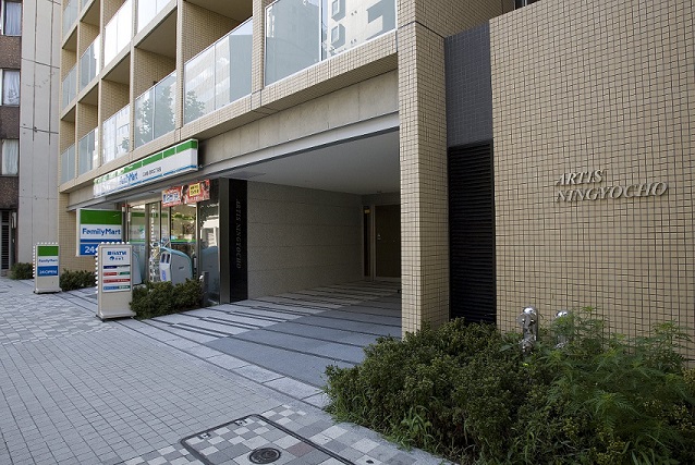 都営浅草線 人形町駅 徒歩1分 14階建 築20年の外観写真