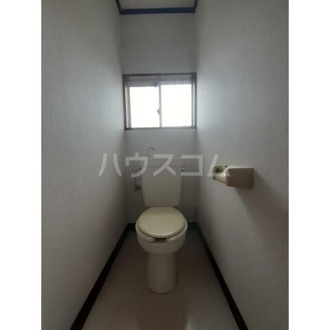 石塚貸家のトイレ写真