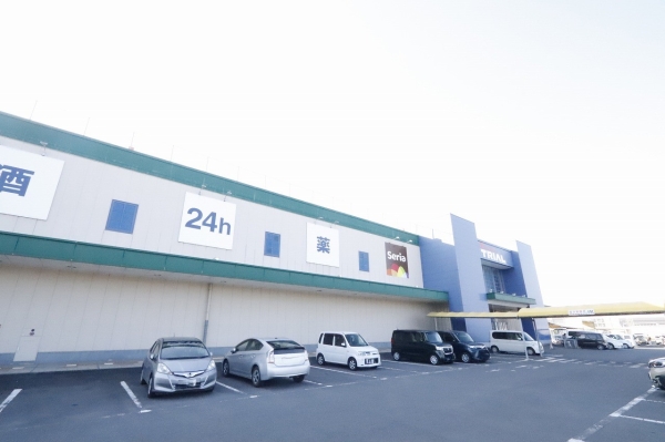 スーパー　メガセンタートライアル石下店（スーパー）まで2500m