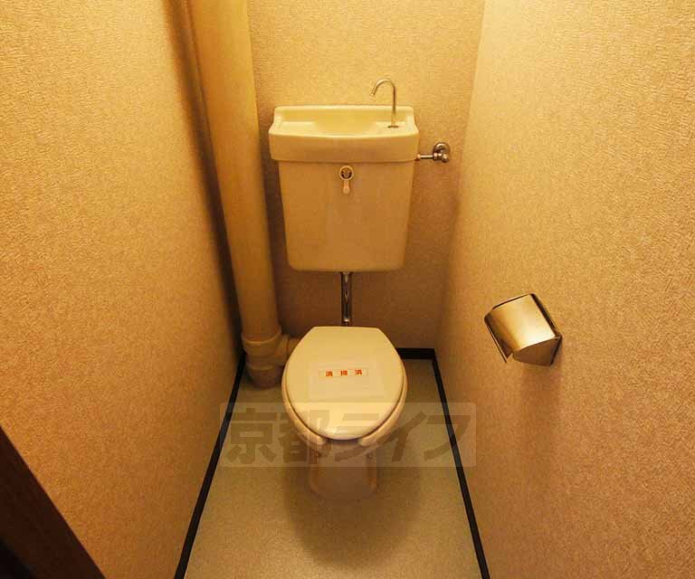 トイレ　洋式のトイレです。