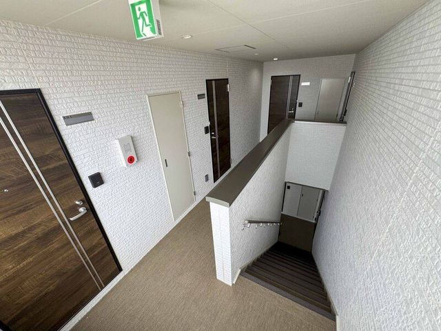 阪急宝塚線 石橋阪大前駅 徒歩13分 3階建 新築の外観写真