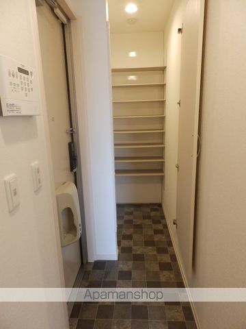 ＪＲ宇部線 琴芝駅 徒歩1分 3階建 築11年の玄関写真