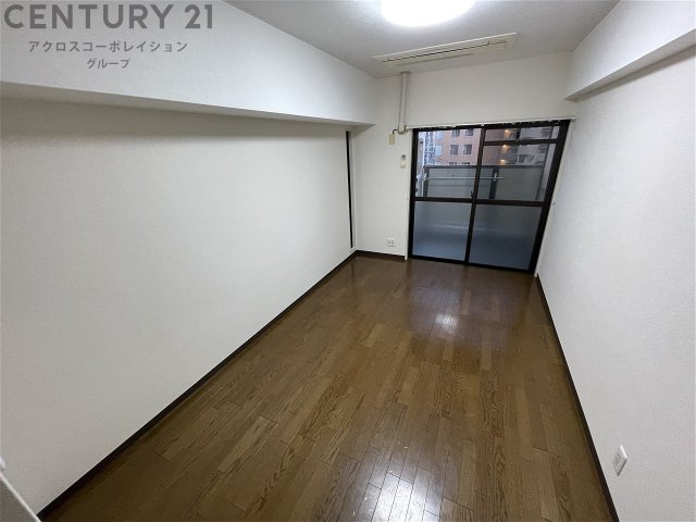 阪急伊丹線 伊丹駅 徒歩4分 5階建 築39年の居間写真