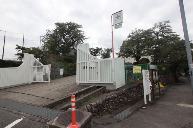 中学校　所沢市立山口中学校（中学校）まで1500m