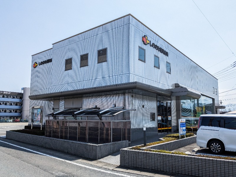 銀行　しののめ信用金庫六郷支店（銀行）まで608m
