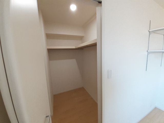 アスリス Iの内装写真