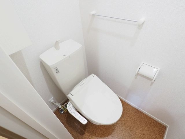 アスリス Iのトイレ写真