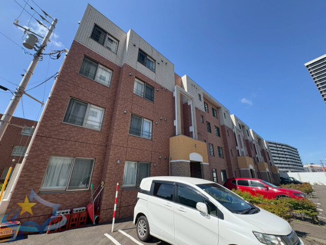 e.us NAEBO STATIONの外観写真