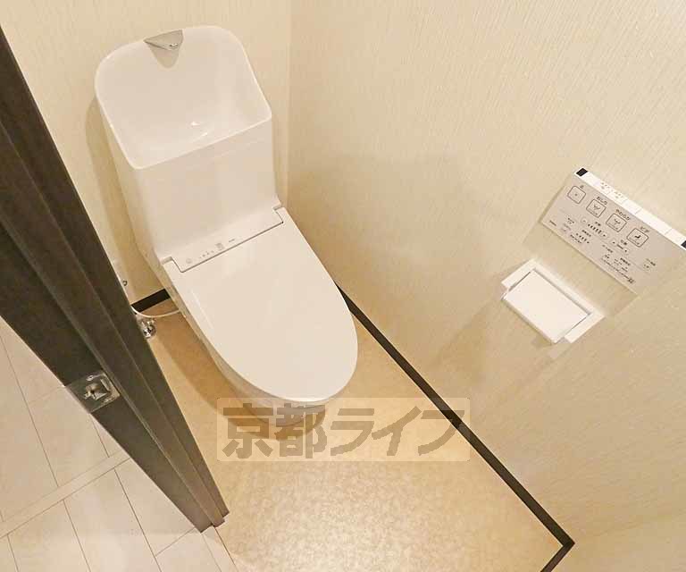 サクシード伏見車町1stのトイレ写真
