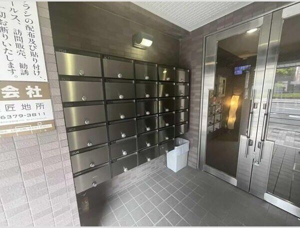 ノイエ新大阪A棟の外観写真