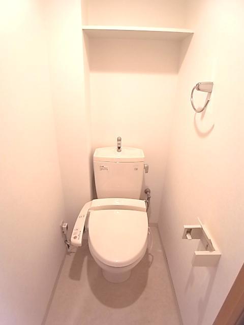 ＪＲ東海道本線 三ノ宮駅 徒歩9分 15階建 築21年のトイレ写真