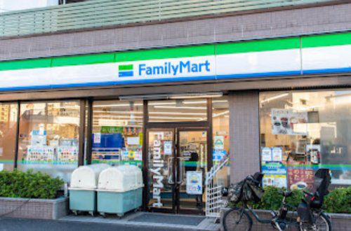コンビニ　ファミリーマート 東品川店（コンビニ）まで14m