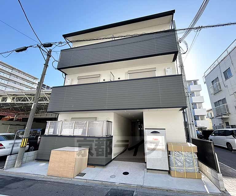 アドバンスコート五条丹波口の外観写真