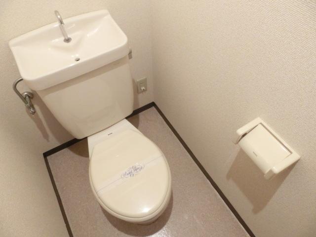 ギャラン中井のトイレ写真