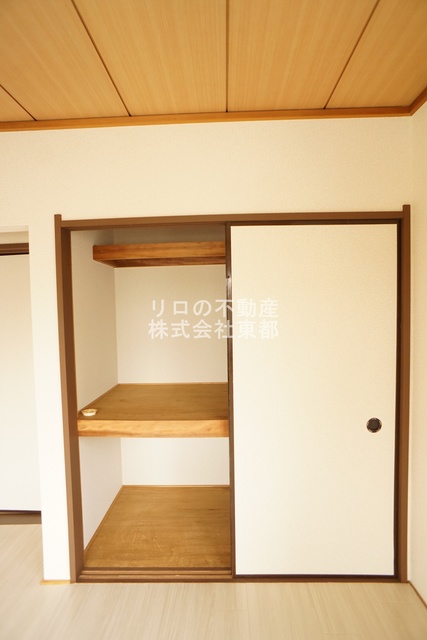シャンプレンハイツB棟の内装写真