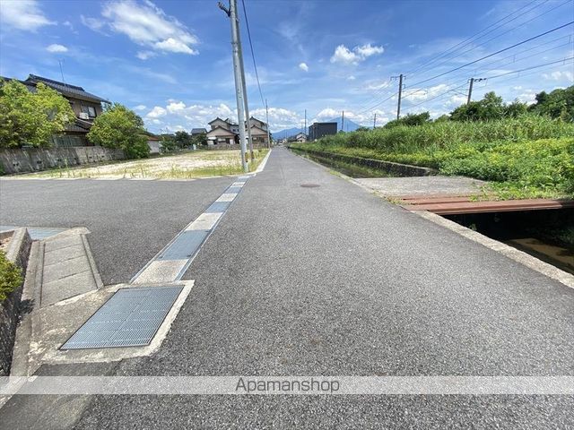 その他　前面道路（その他）まで0m