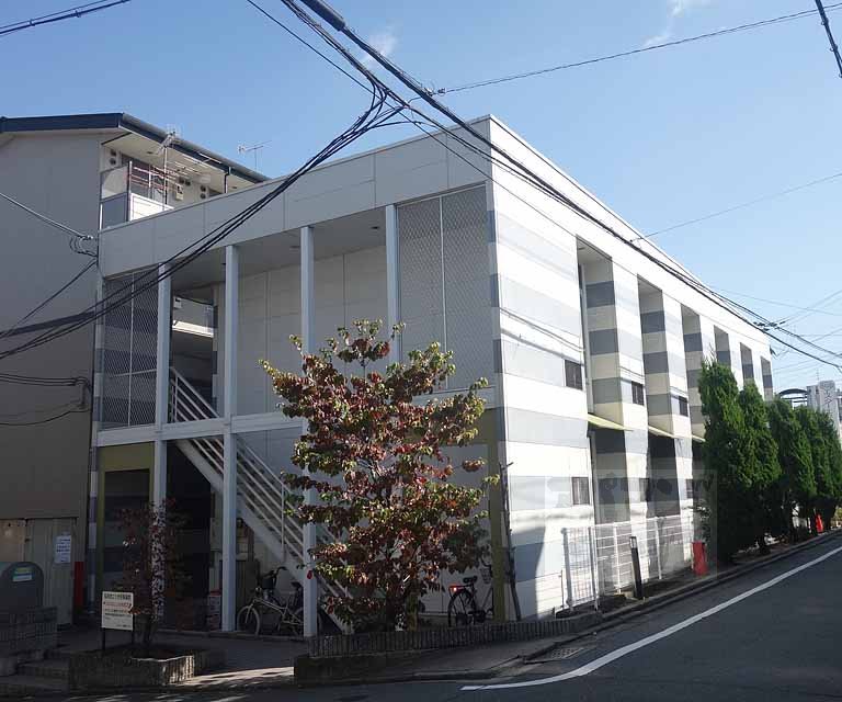 レオパレスプリオール東山の外観写真