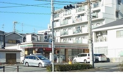 コンビニ　セブンイレブン大和町４丁目店（コンビニ）まで300m
