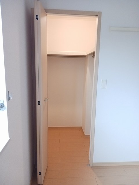 収納　ウォークインクローゼット