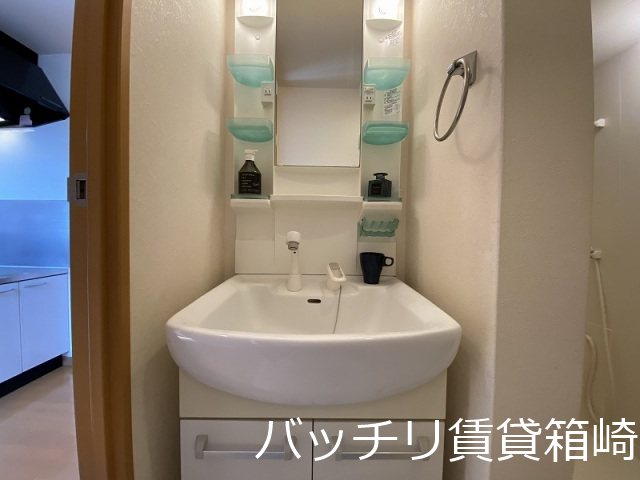 洗面設備　別号室写真の為、現況を優先