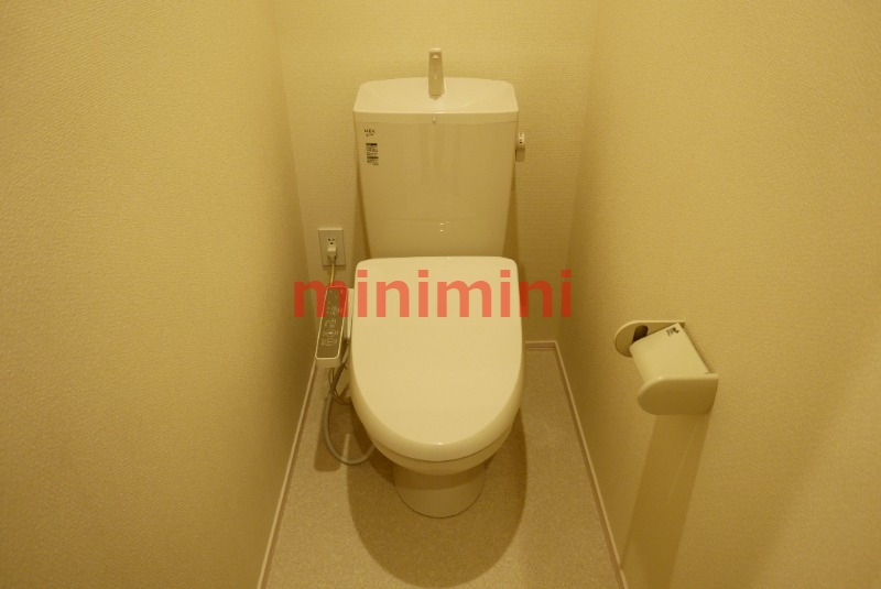 Q’sメゾンのトイレ写真