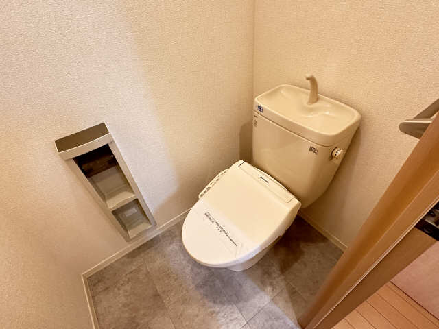 ラグラシューズ A棟のトイレ写真