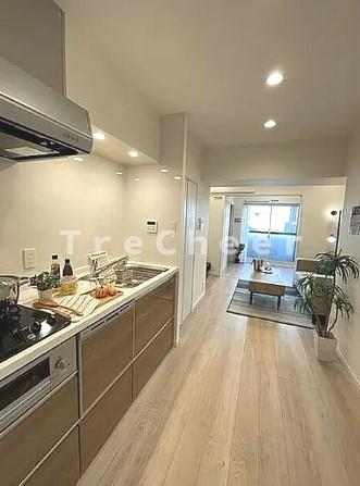 都営三田線 三田駅 徒歩5分 11階建 築48年の居間写真