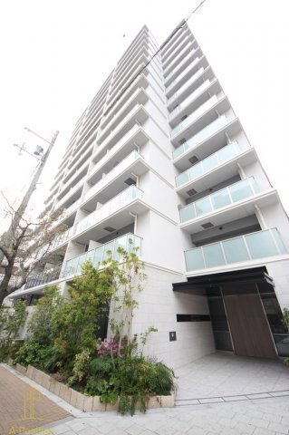 建物外観　OPUS RESIDENCE SHINSAIBASHISOU