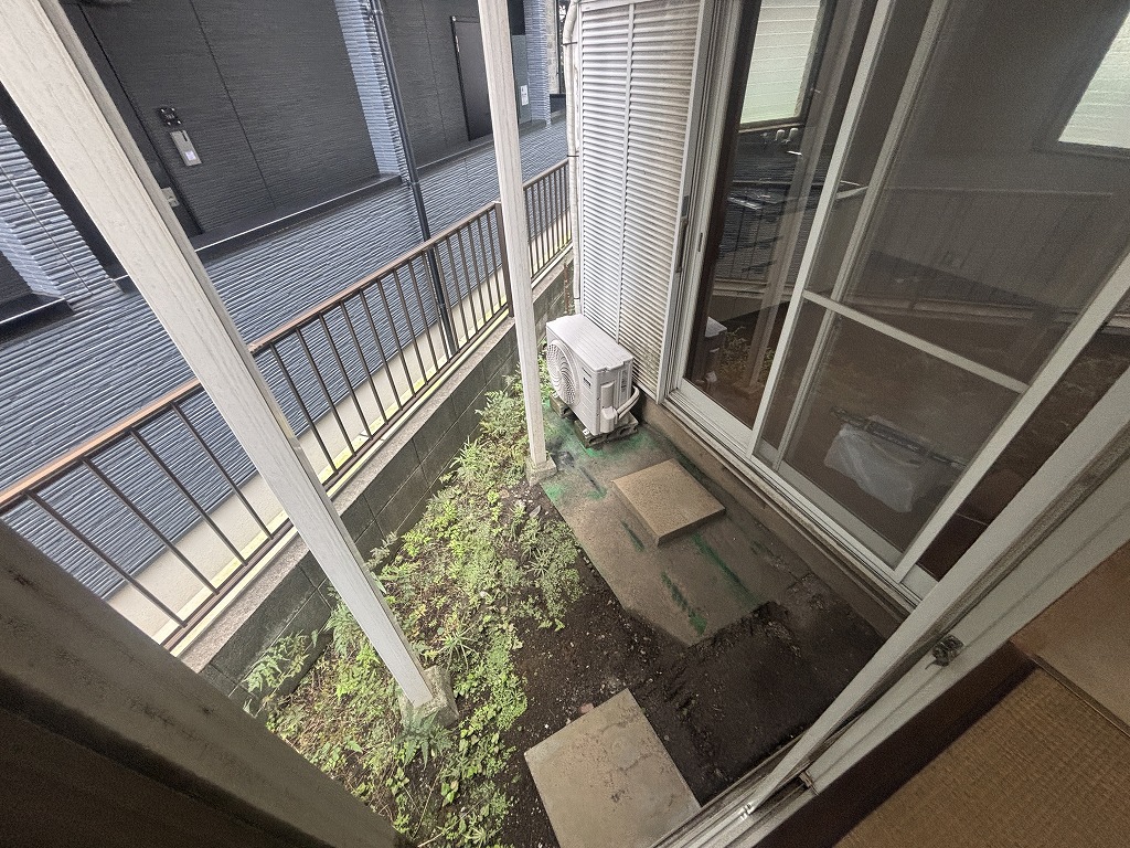 バルコニー　1階はテラス