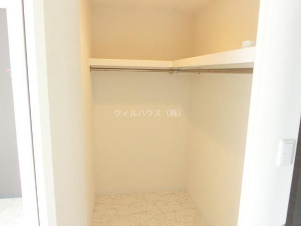 収納　ウォークインクローゼット！