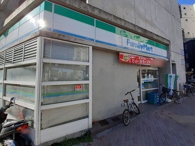 コンビニ　ファミリーマート品川大井三ツ又（コンビニ）まで53m