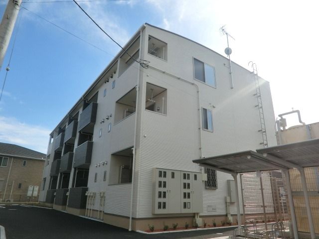 建物外観　2018年8月完成、更新料が無料です