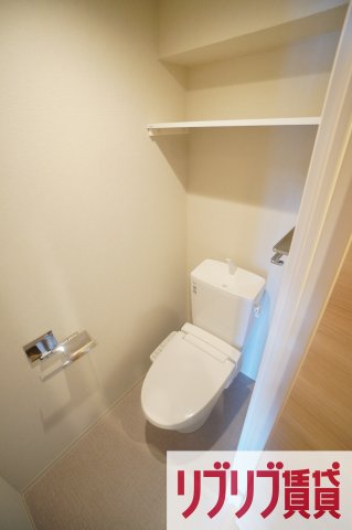 ＪＲ総武線 千葉駅 徒歩10分 8階建 築4年のトイレ写真