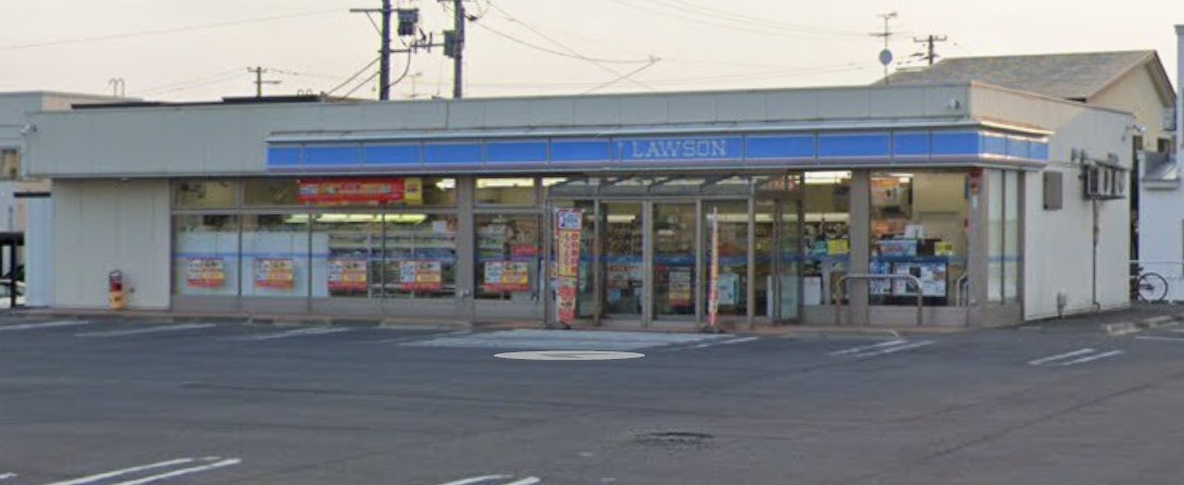 コンビニ　ローソン弘前泉野店（コンビニ）まで329m