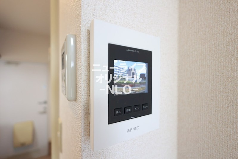 セキュリティ　室内から来訪者を確認できるTVモニターホン付で安心です☆