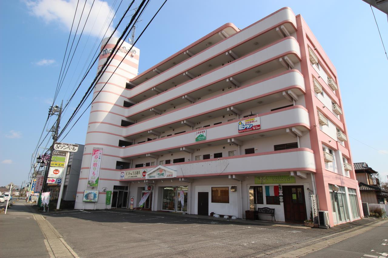 建物外観　6階建てマンションです