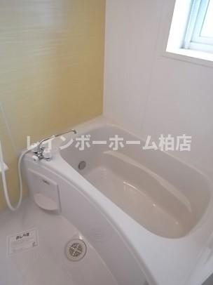 バス・シャワールーム　きれいなお風呂です