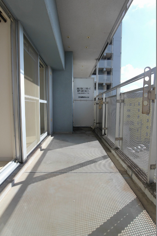 ＪＲ日豊本線 南小倉駅 徒歩9分 14階建 築27年の内装写真