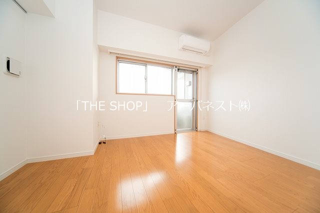 居室・リビング　南向きの明るい室内！