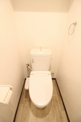 トイレ　シンプルで使いやすいトイレです