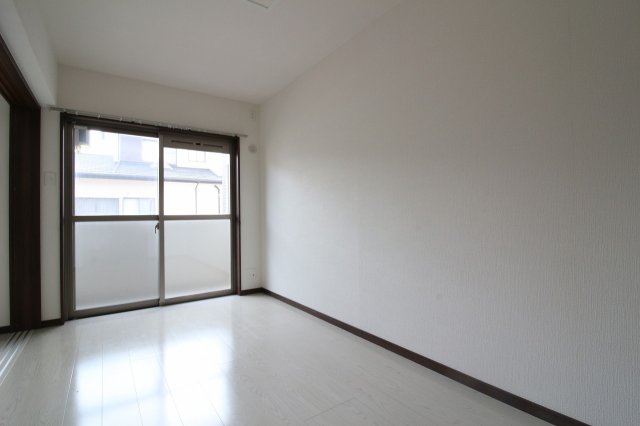 その他部屋・スペース　使い勝手のいい寝室です