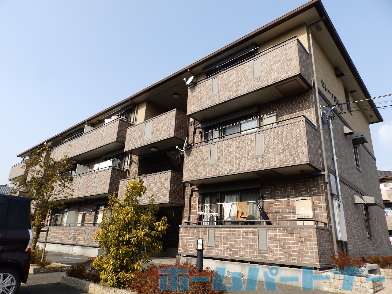 建物外観　築浅でキレイな外観です♪