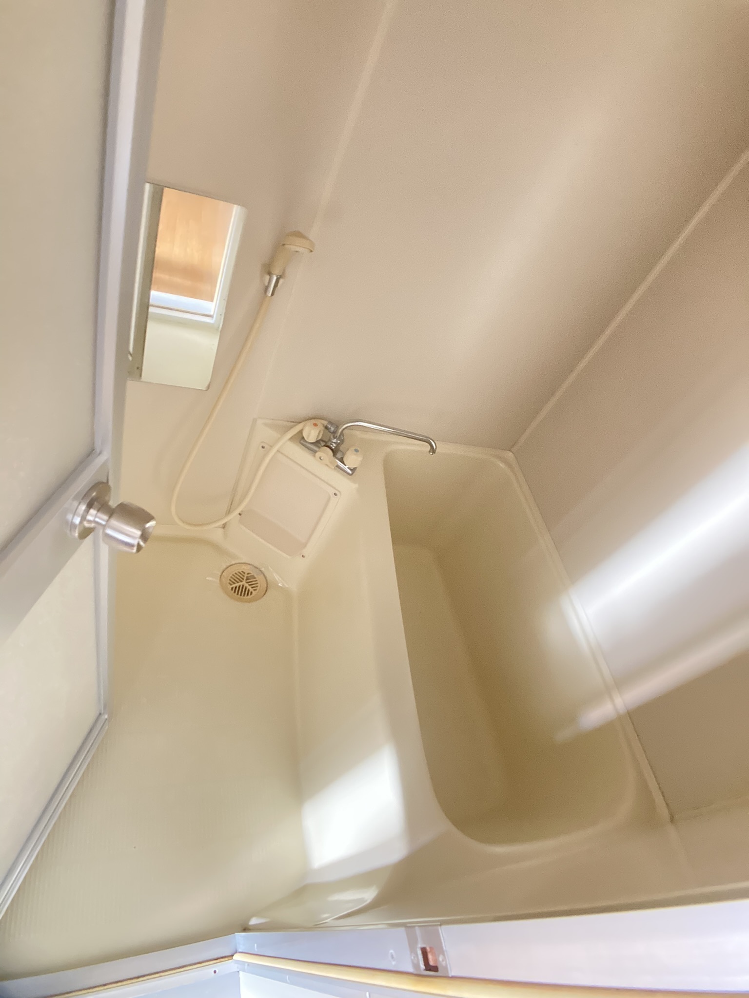 バス・シャワールーム　バストイレ別