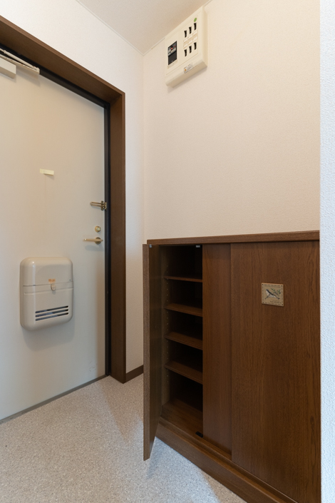 玄関　シューズボックス付きの玄関