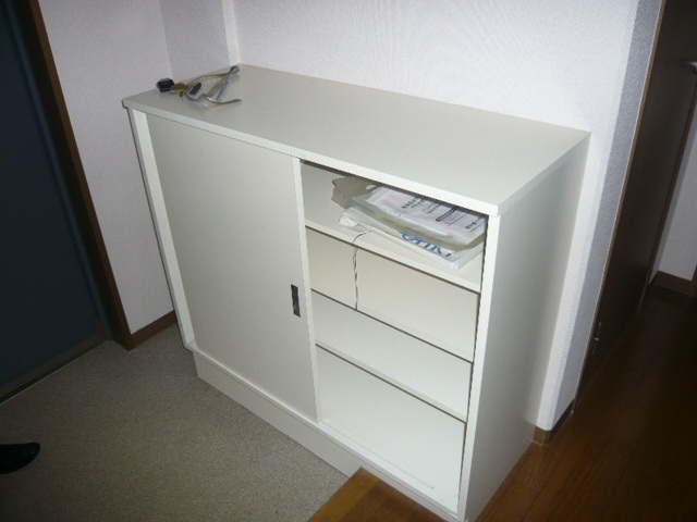 玄関　同物件の別のお部屋です