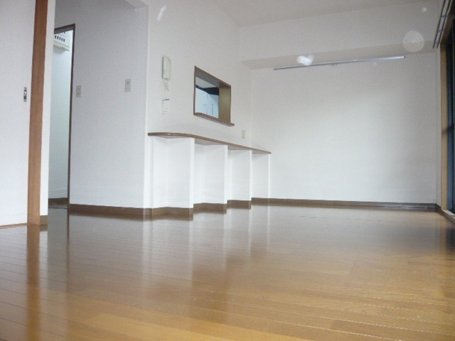 居室・リビング　同物件の別のお部屋です