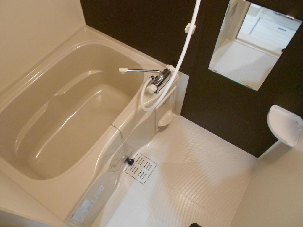 バス・シャワールーム　同タイプ同モデルを使用